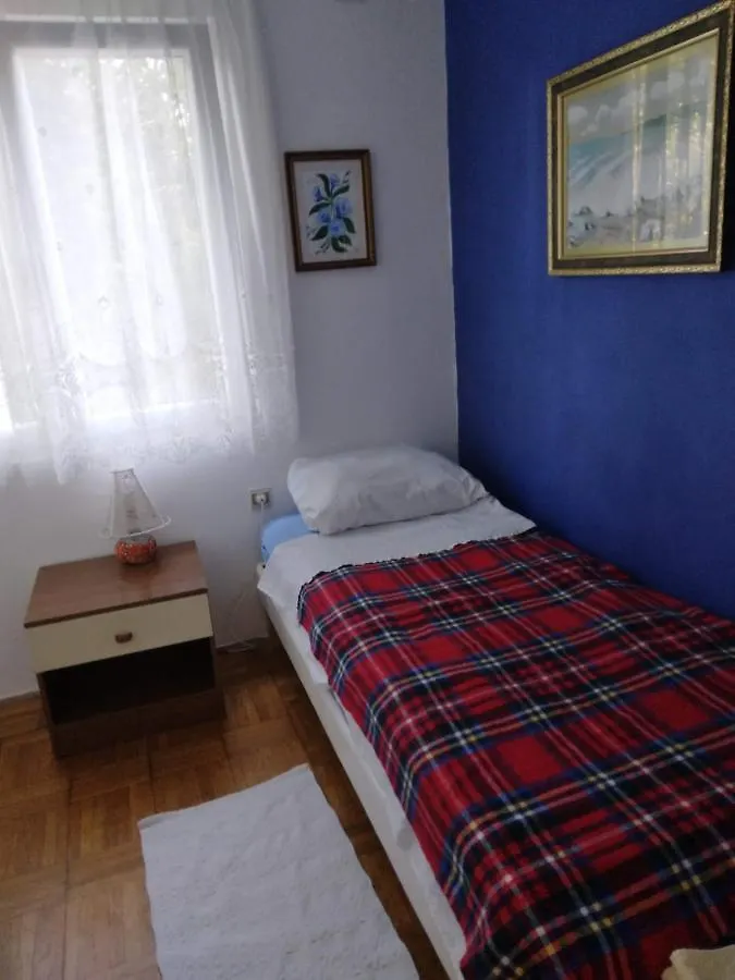 Apartmani Tralic 포레치 아파트